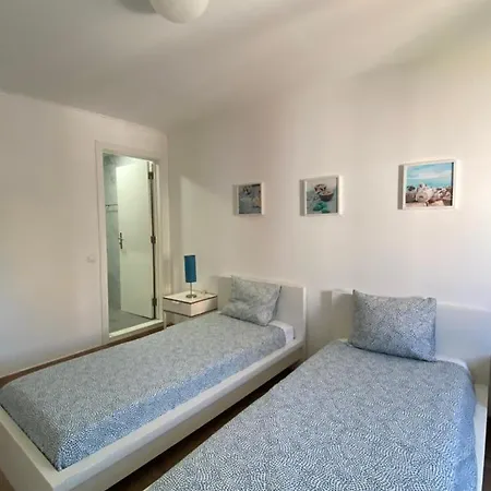 - River View アパート セトゥーバル