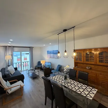 - River View Apartment